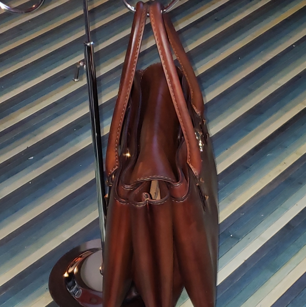 🔥SOLD🔥Valentino Garavani Brown Rockstud Satchel - Picture 3 of 8